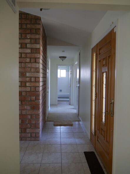 Building Photo - 5442 Anselmo Ct