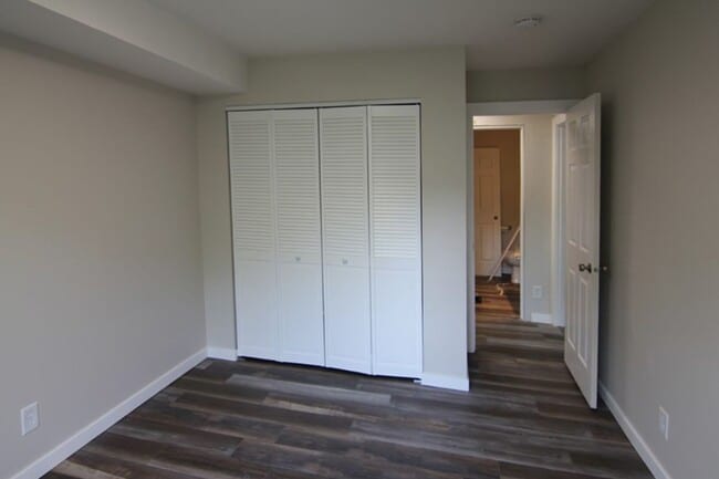 Building Photo - Cozy 2 Bedroom 2 Bath Condo in Iowa City!