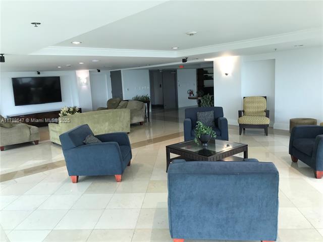 Building Photo - 1155 Brickell Bay Dr