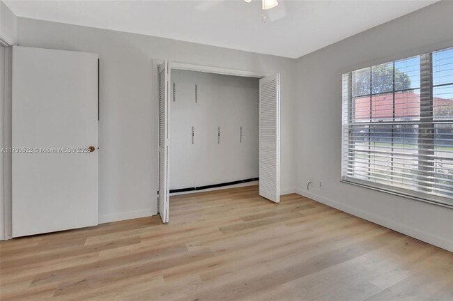Building Photo - 1472 SW 26th Ave