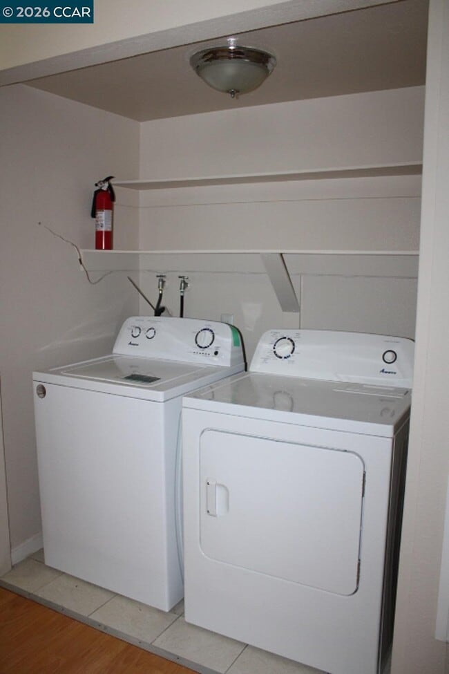 Building Photo - 507 Chabre Ct