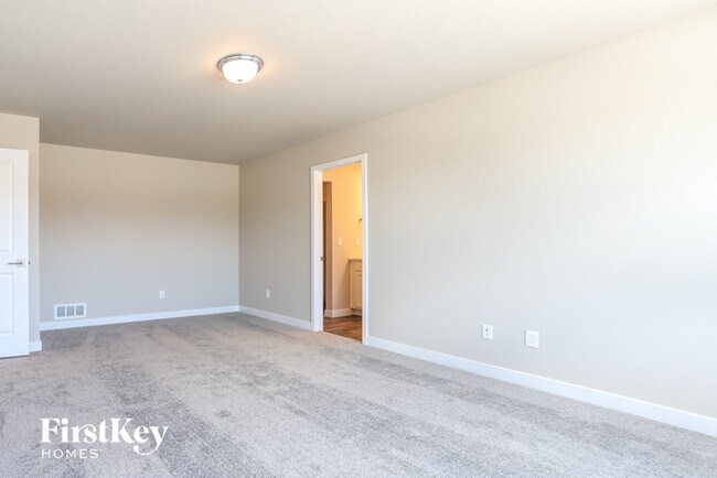 Building Photo - 10480 Horton Dr