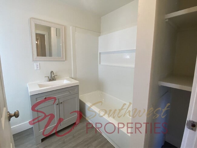 Building Photo - 1 bed, 1 bath rental close to City Park