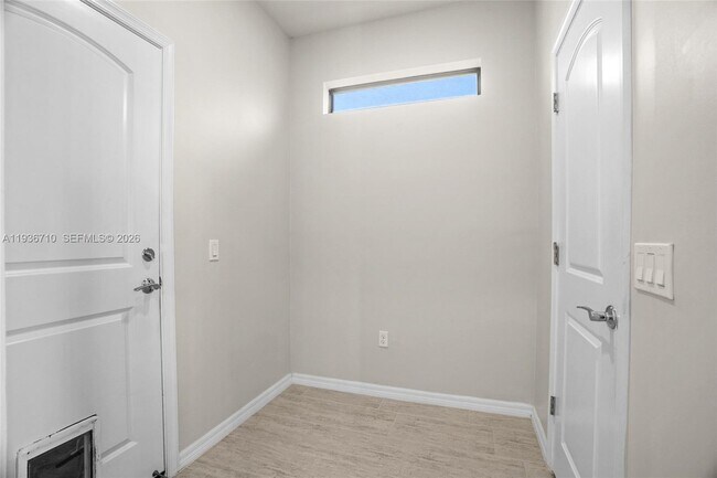 Building Photo - 8197 Hanoverian Dr