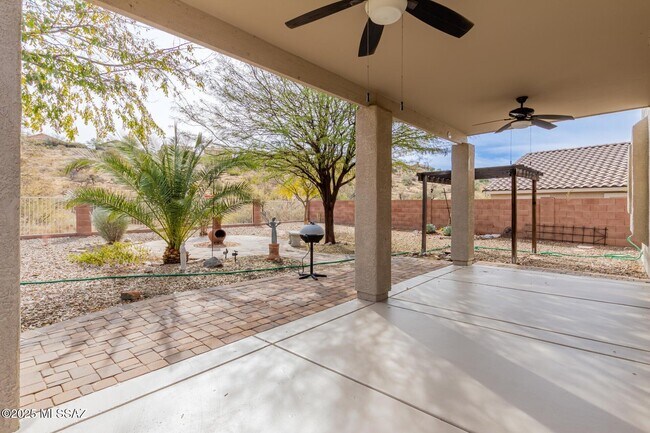 Building Photo - 39027 Furlong Ct