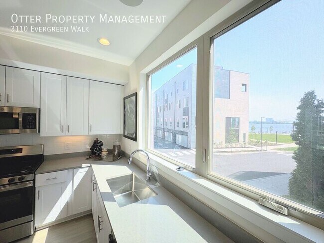Building Photo - 3110 Evergreen Walk