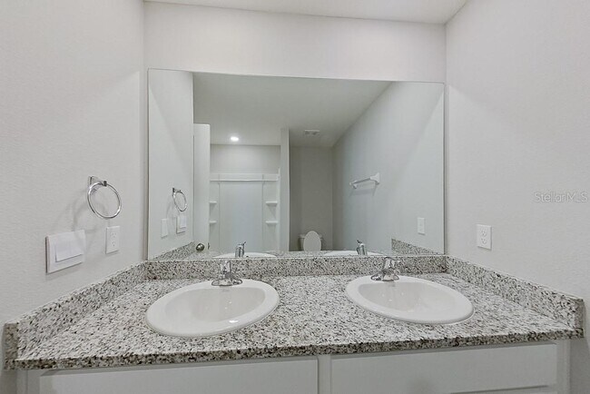 Building Photo - 8590 SW 44th Ct