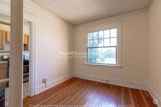 Building Photo - Live in the Heart of NW Portland! With Fre...