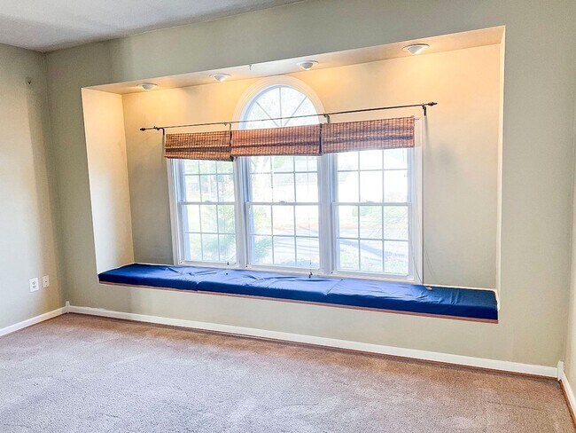 Building Photo - 3502 Old Jones Rd