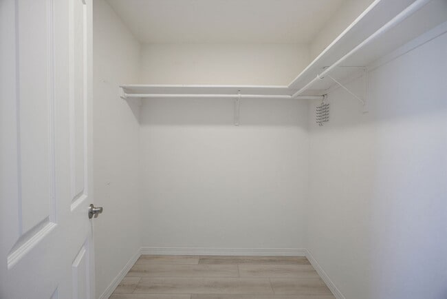 Building Photo - 5170 S Surprise Way