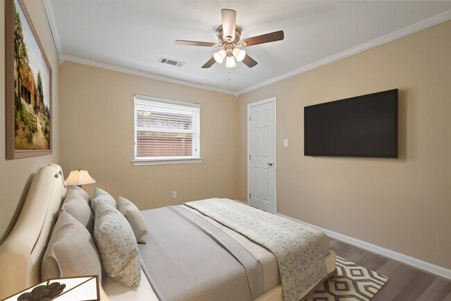 Building Photo - 2641 Village Way Dr.