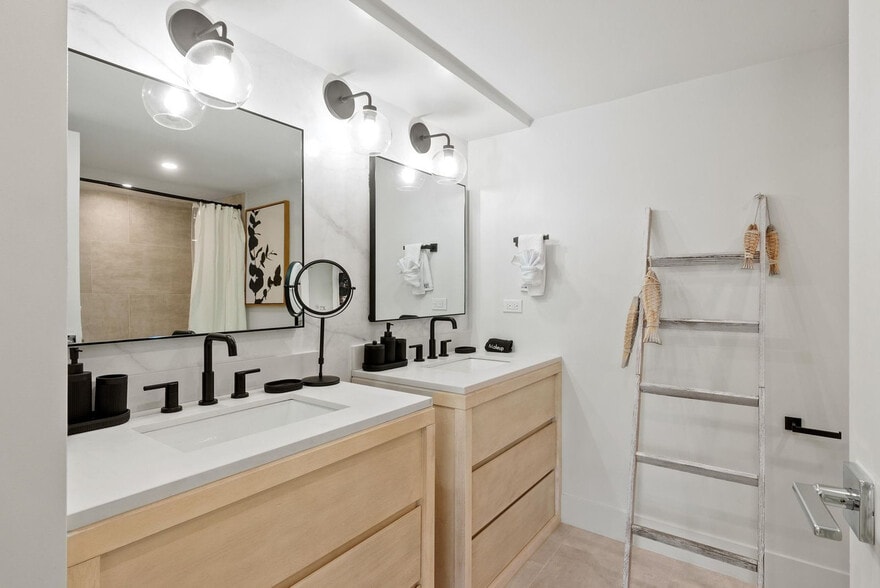 Building Photo - 1777 Ala Moana Blvd