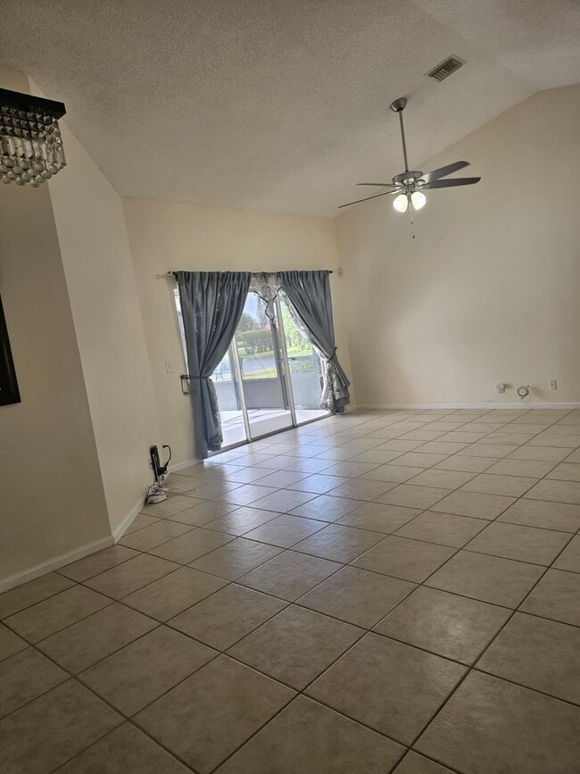 Building Photo - 5220 Rosen Blvd