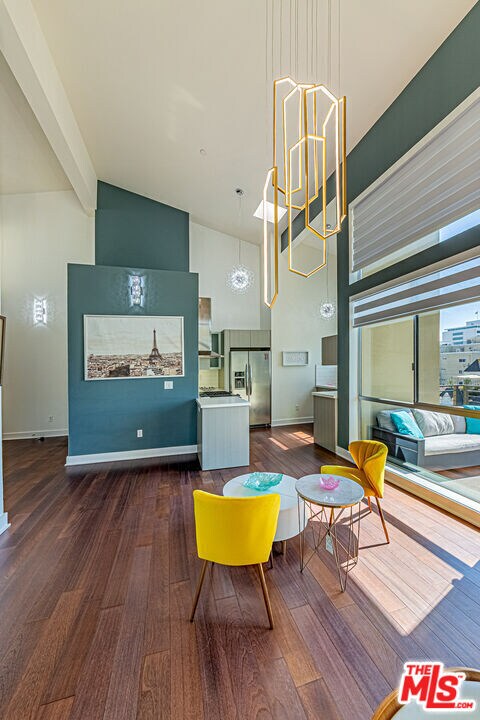 Building Photo - 600 Ridgeley Dr