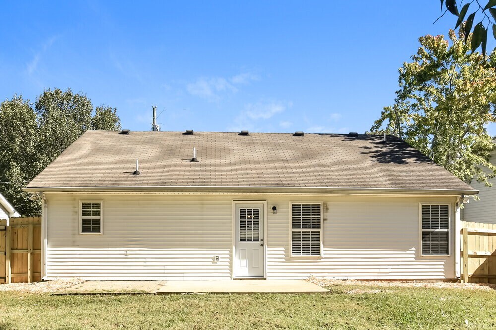 Building Photo - 1315 Owasa Trail