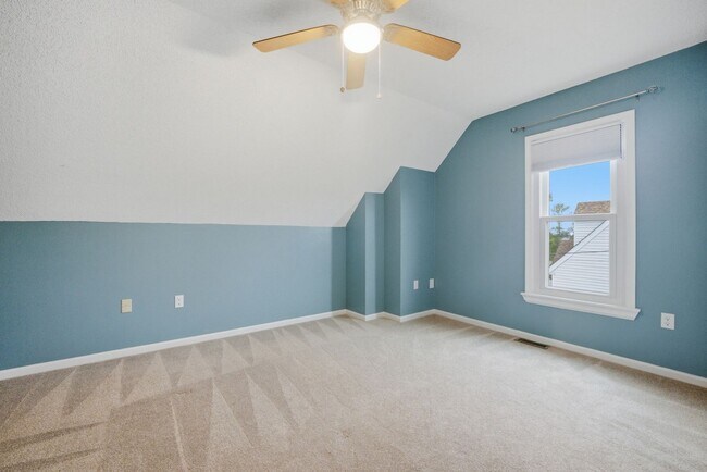 Building Photo - 20B Freeman Dr