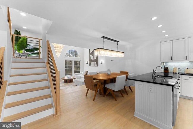 Building Photo - 11433 Heritage Oak Ct