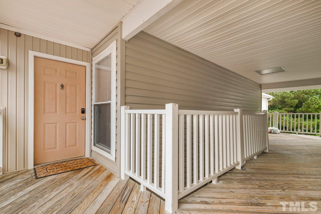 Building Photo - 1411 Collegiate Cir