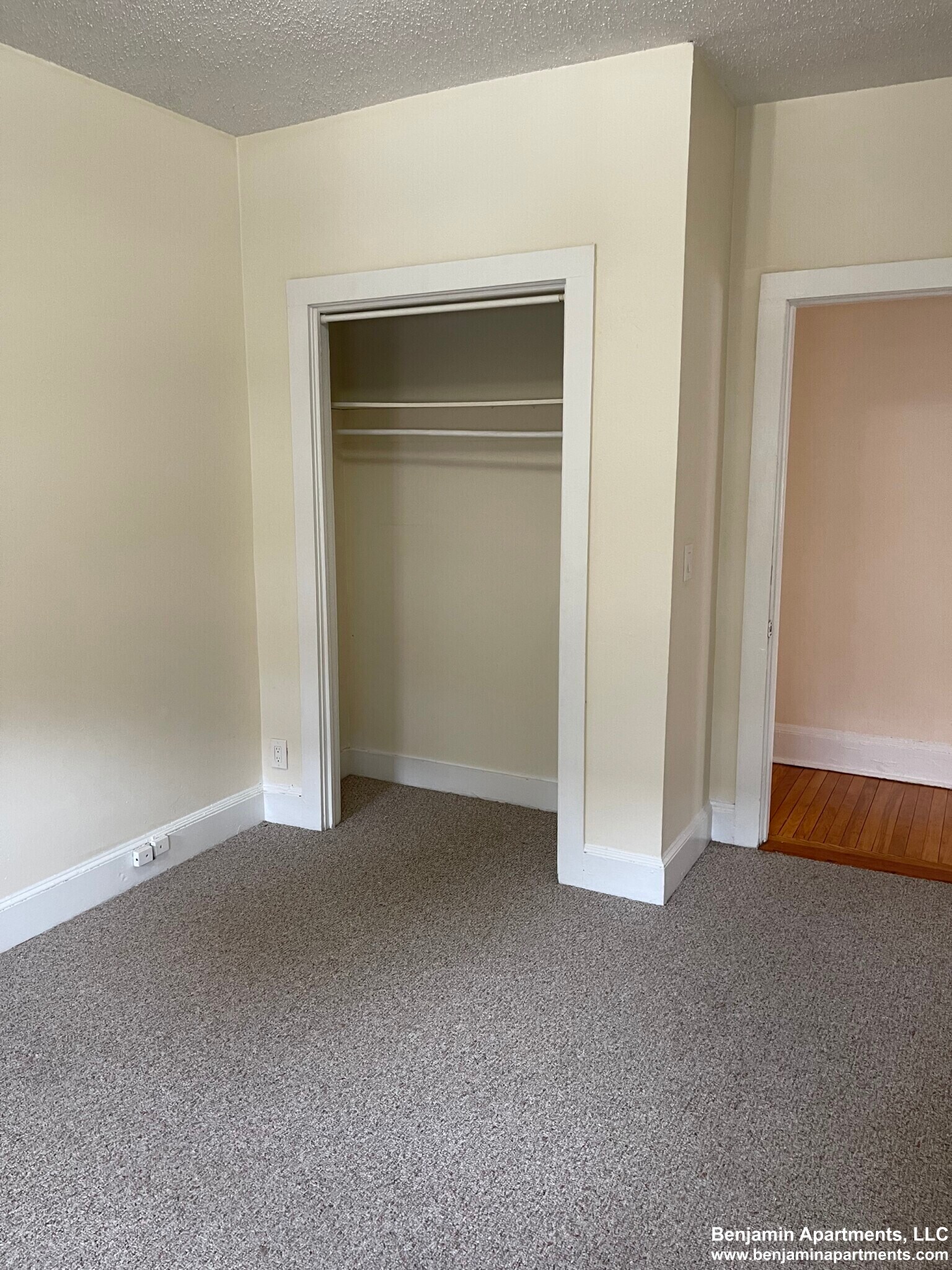 Building Photo - 1487 Beacon St