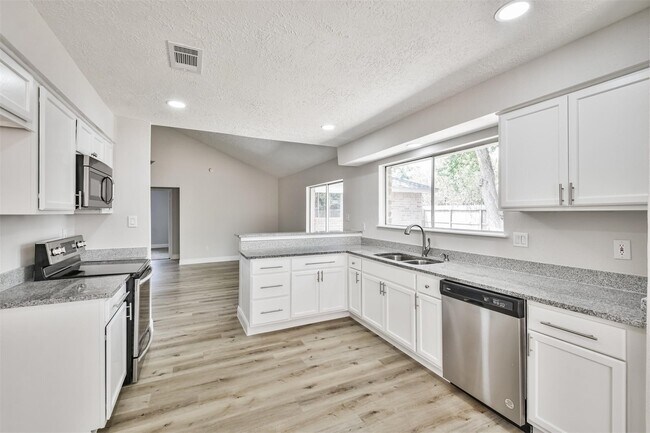 Building Photo - 23203 Pennsgrove Rd