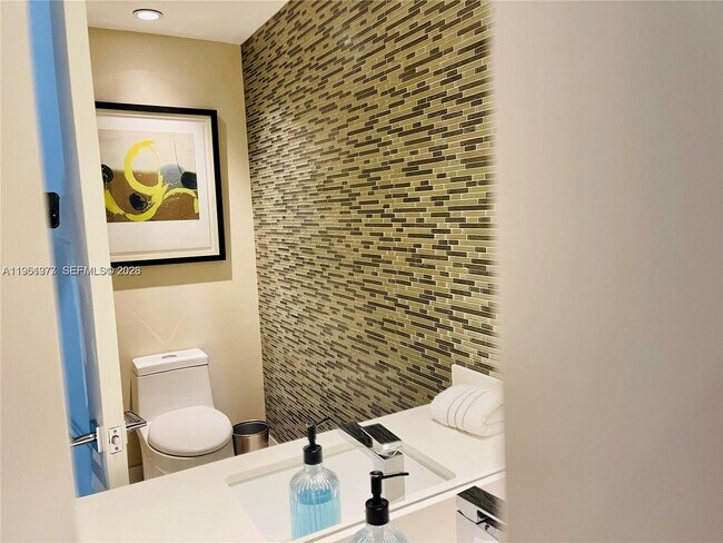 Building Photo - 45 SW 9th St