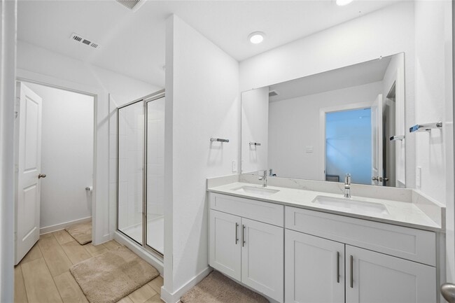 Building Photo - 3614 Eclipse Ct