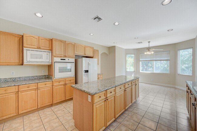 Building Photo - 89 Dollar Pointe Ave
