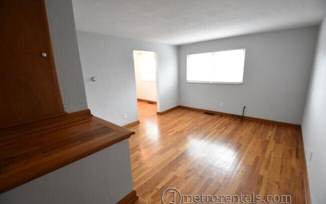 Building Photo - 2686-2688 Hibbert Avenue