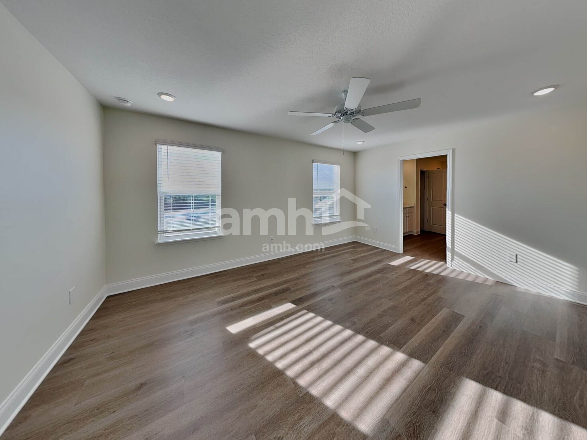 Building Photo - 16384 Willo Pines Ln