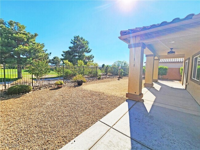 Building Photo - 5375 E La Campana Dr