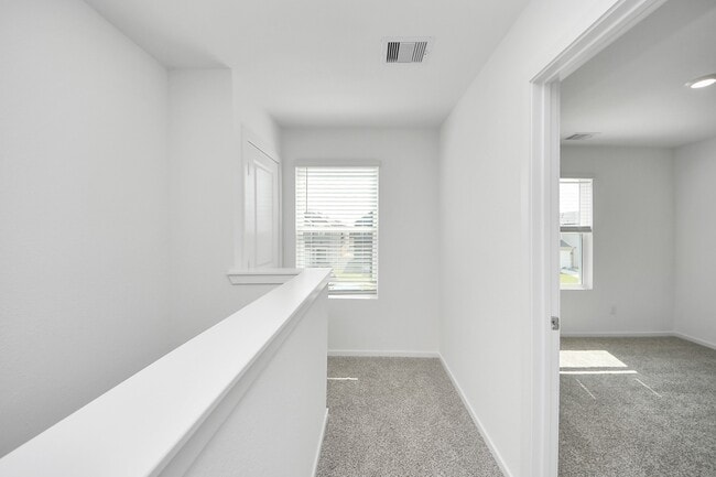 Building Photo - 6770 Bertner Ave