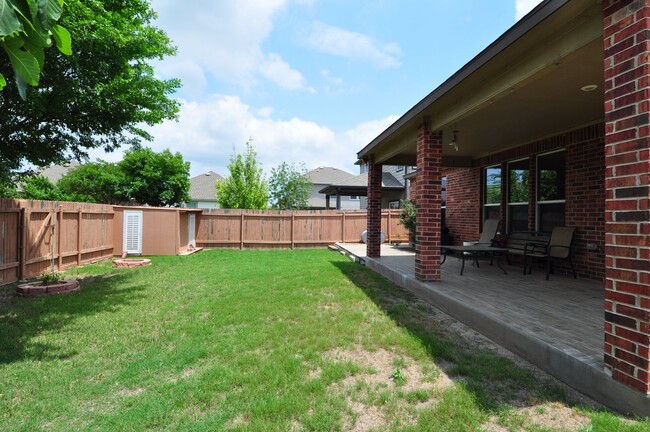 Building Photo - Great home on corner lot in Retreat at Tec...