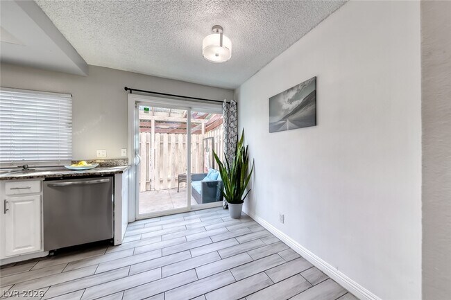 Building Photo - 4770 S Topaz St