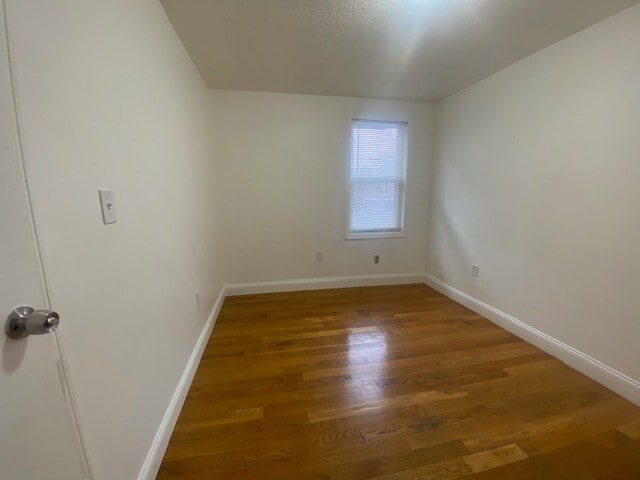 Building Photo - 176 Ferry St