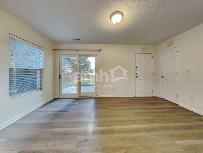 Building Photo - 2544 Quarry Ridge Ln