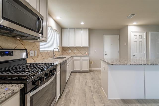 Building Photo - 1528 Canary Dr