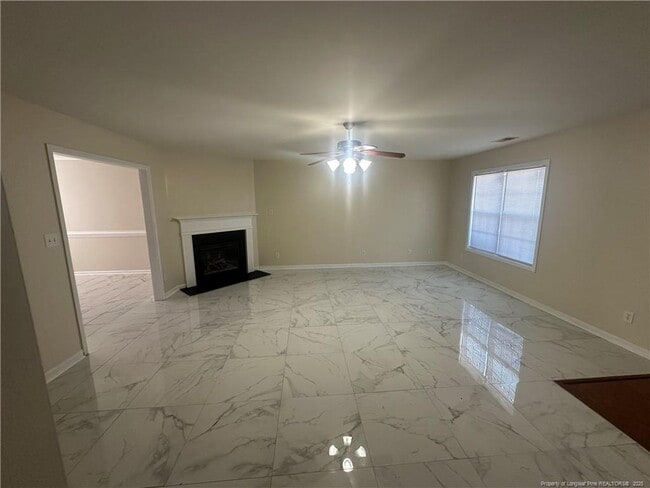 Building Photo - 5724 Crepe Myrtle Dr