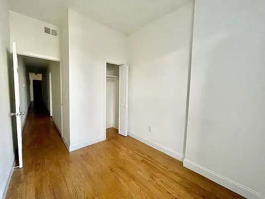 Building Photo - 89 Kingston Ave