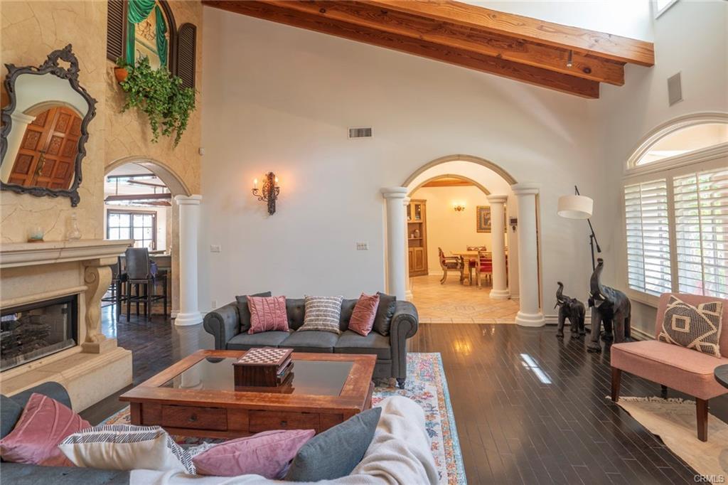 Building Photo - 4063 Benedict Canyon Dr