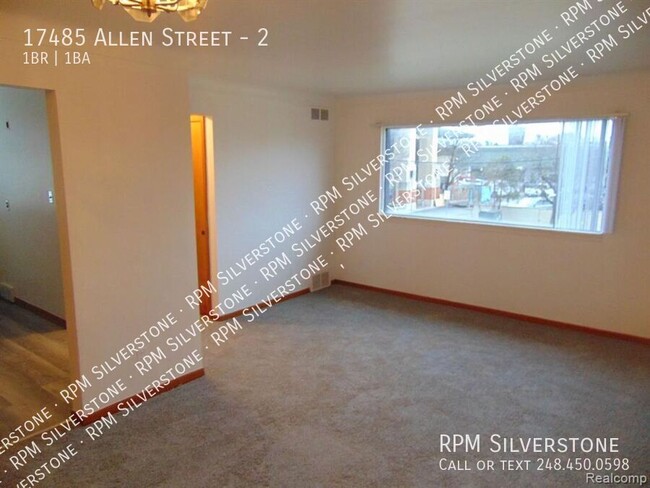 Building Photo - Spacious 1 Bedroom