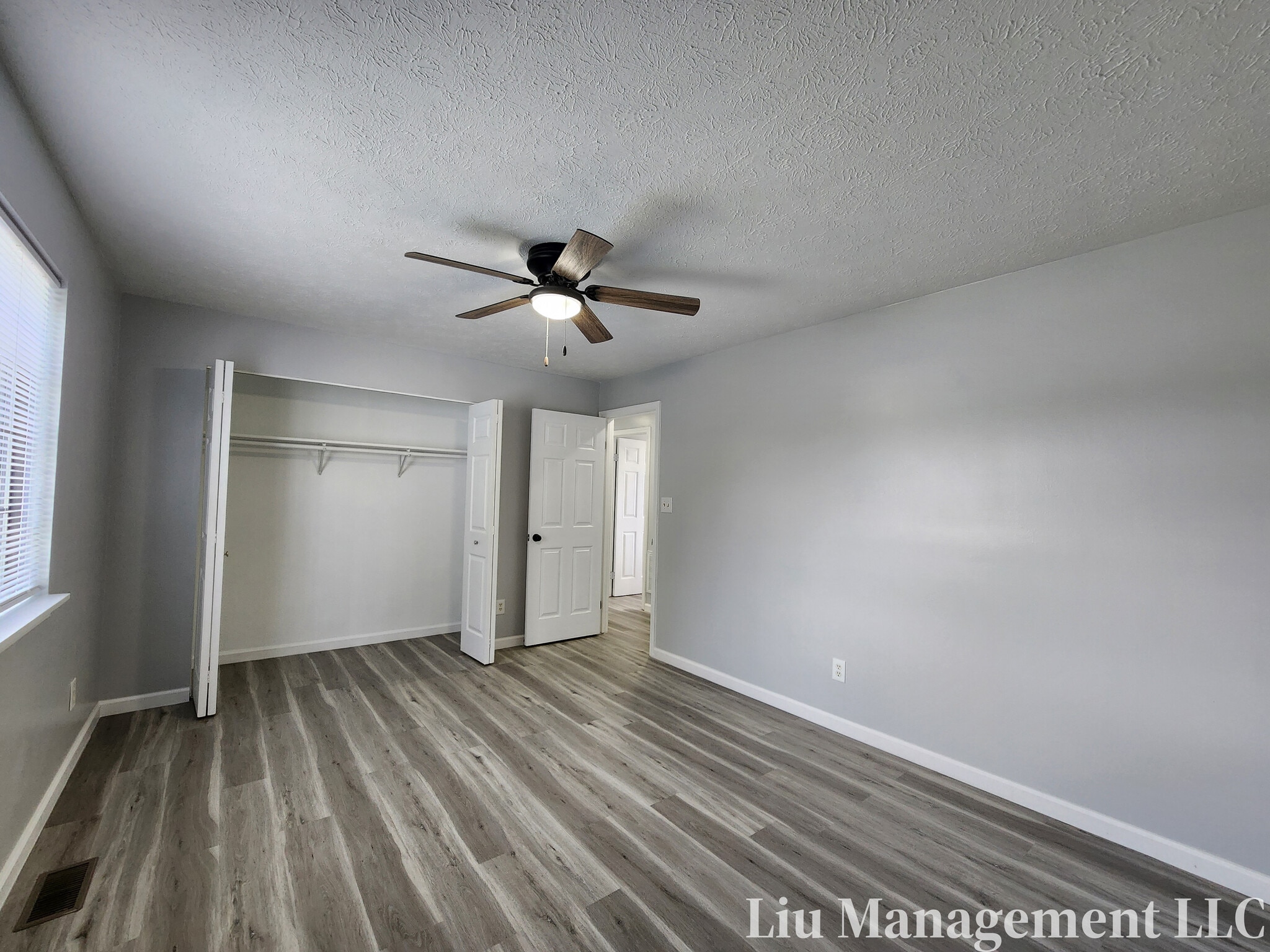 Building Photo - 3708 Dorval Pl