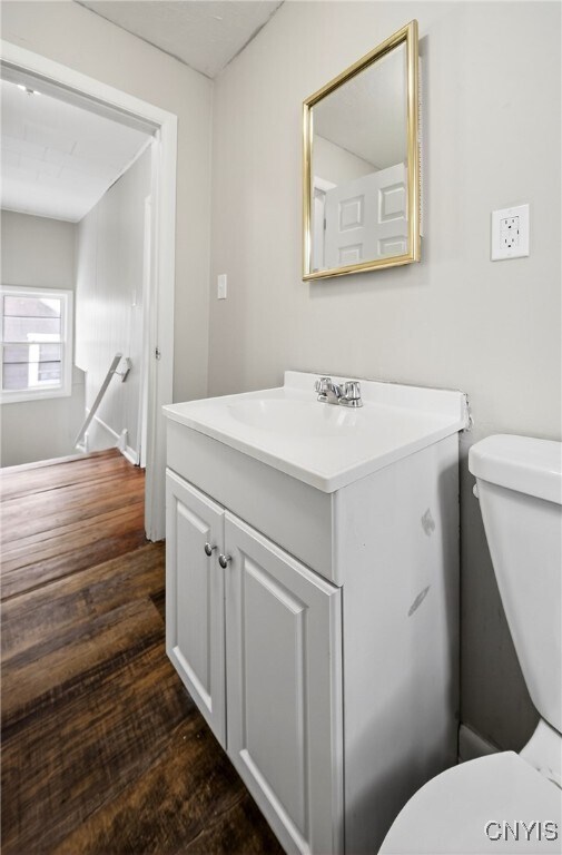 Building Photo - 162 Reed Ave