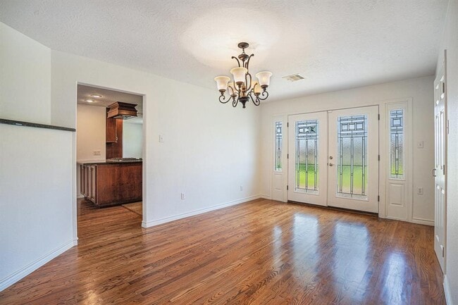 Building Photo - 1502 Ivie Lee St