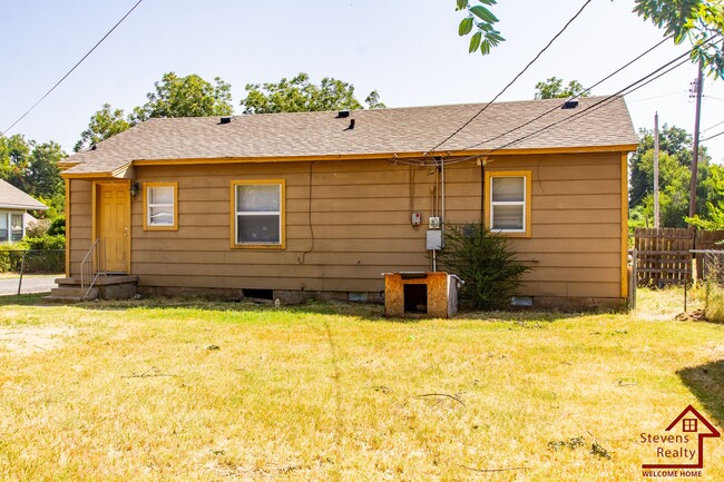 Building Photo - 1708 NW 15th St