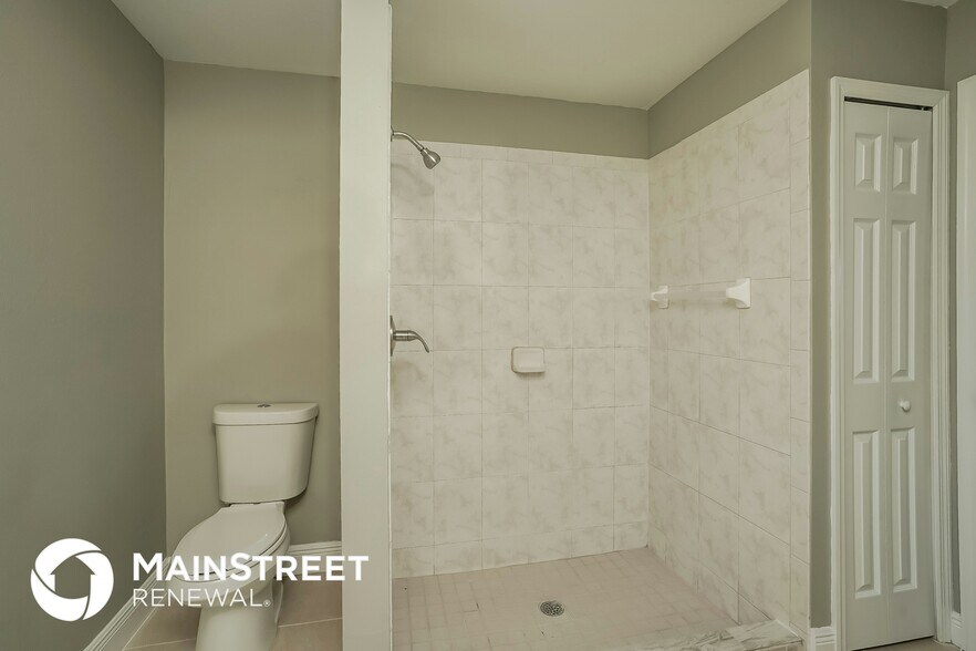 Building Photo - 2701 36th St SW