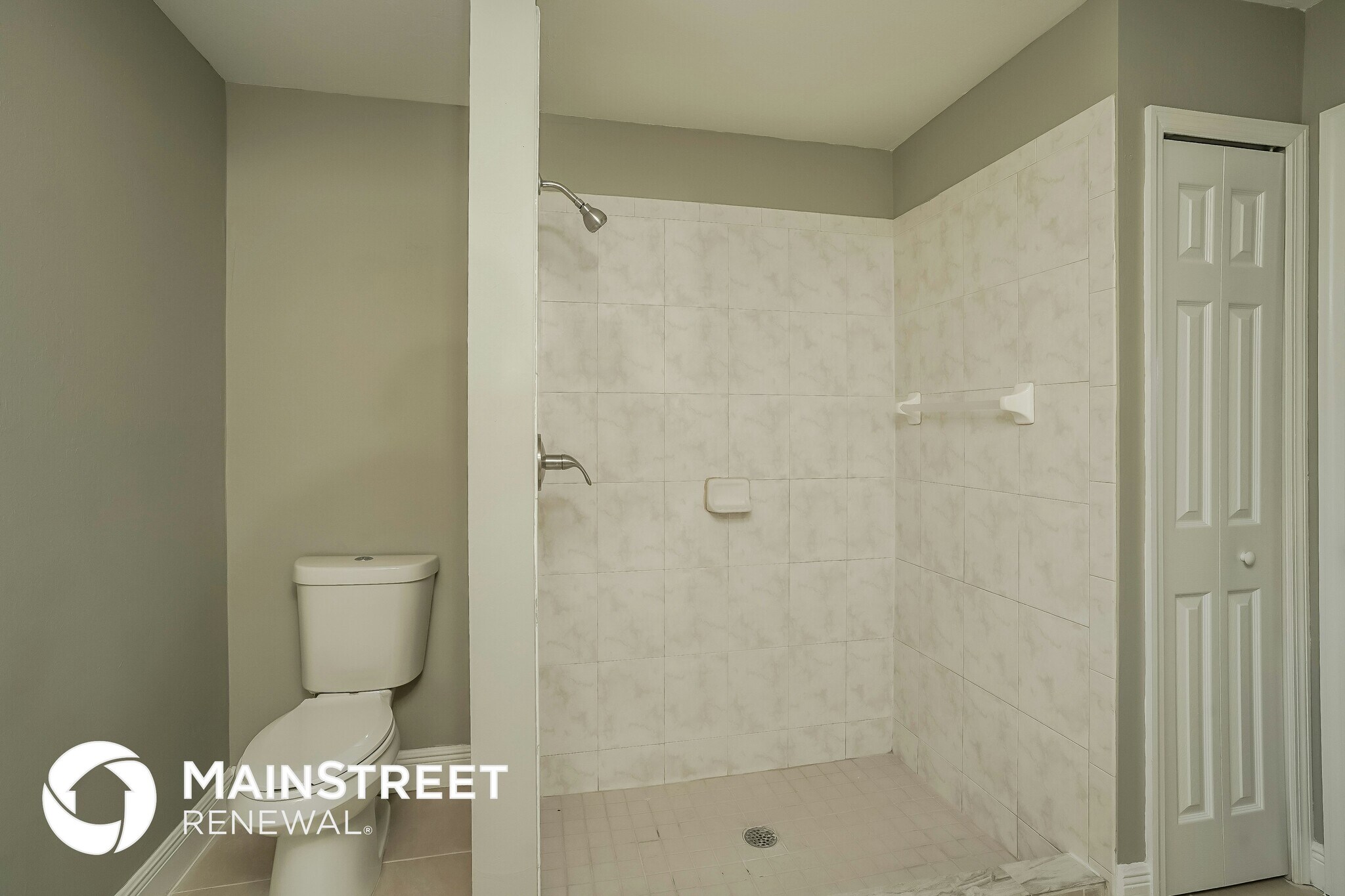 Building Photo - 2701 36th St SW