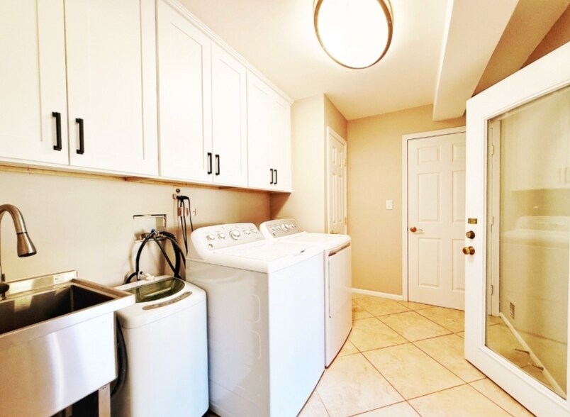 Building Photo - 592 Cabot Hill Rd