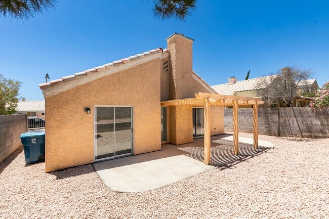 Building Photo - Charming 3-Bedroom Home with Covered Patio