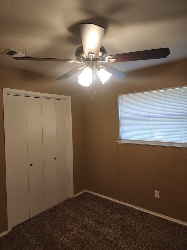 Building Photo - 1175 Dublin Dr