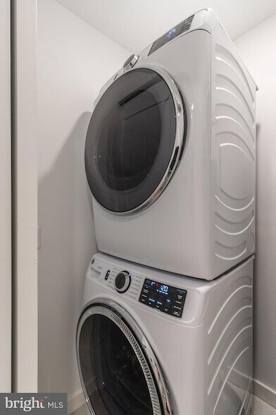 Building Photo - 1601 Frankford Ave